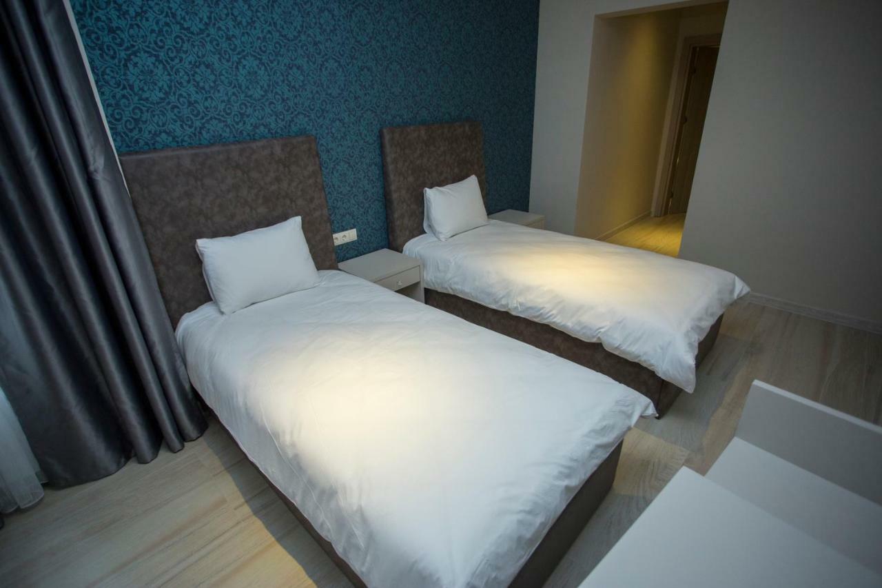 Downtown Hotel Batumi Exterior foto