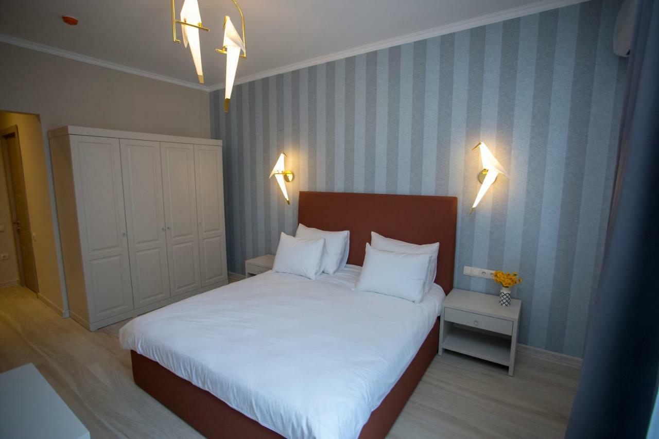Downtown Hotel Batumi Exterior foto